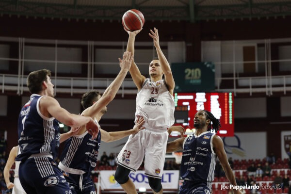 Trapani Shark pronta per la sfida contro la Real Sebastiani Rieti