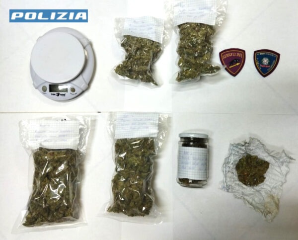 ARRESTO PER DETENZIONE DI MARIJUANA A TAORMINA