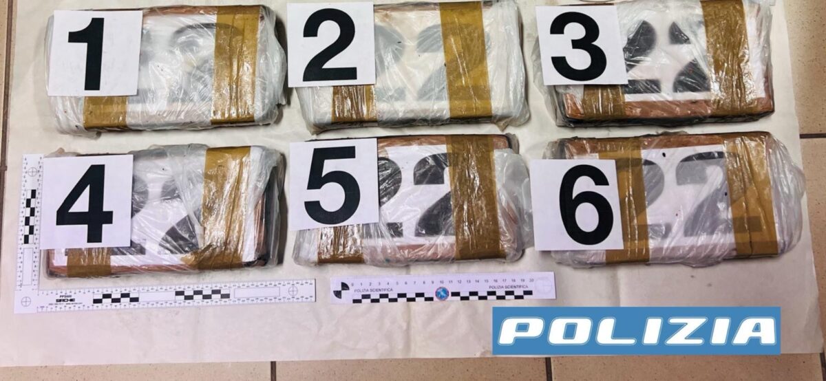 FERMATI A BORDO DI UN FURGONE CON OLTRE 6 KILI DI COCAINA: ARRESTATI DUE CONIUGI