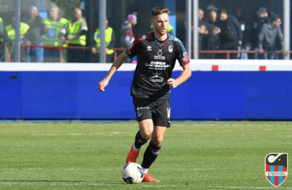 Ivan Kontek segna il suo primo gol con il Catania, ma non è sufficiente: la squadra deve fare di più