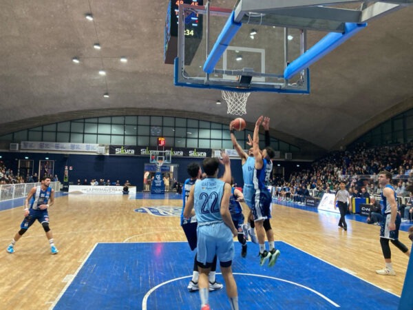 La Virtus Kleb Ragusa trionfa contro Molfetta: 72-65. Cuore e difesa vincenti!