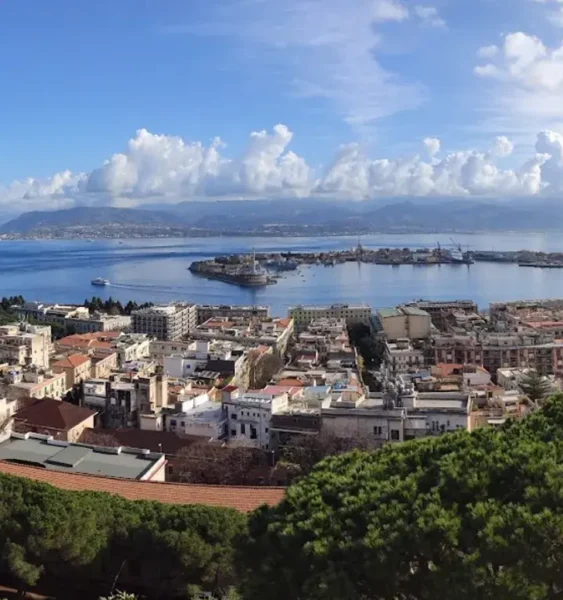 Nuove targhe turistiche con QR CODE e audio guide a Messina: presentazione conferenza stampa palazzo Zanca.