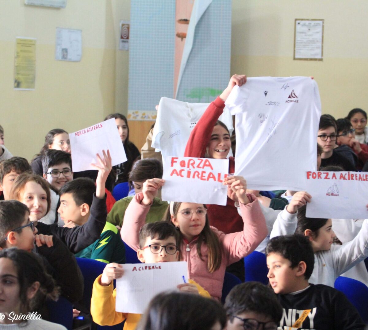 Successo travolgente dell'Acireale Calcio a scuola