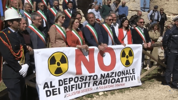 Manifestazione NO al deposito di scorie radioattive a Trapani