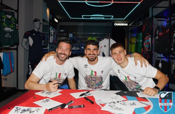 Rossazzurri in festa: tre giocatori incontrano i tifosi al Catania FC Official Store