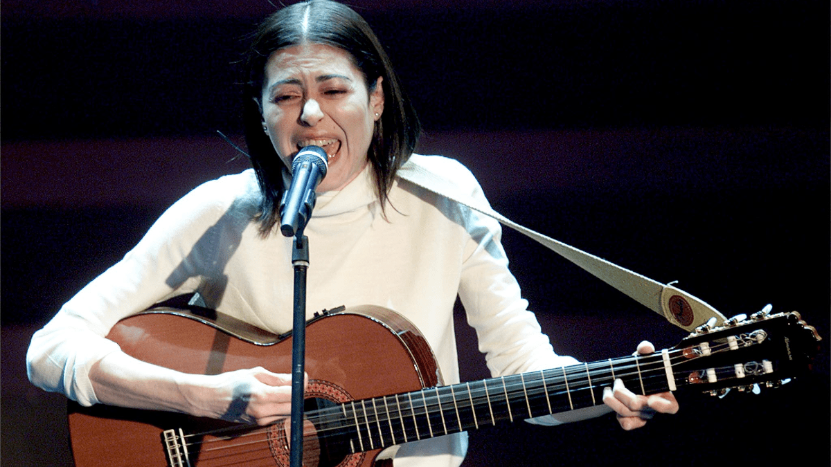 Buon Compleanno Gerardina Trovato: viaggio tra musica e vita della cantante catanese