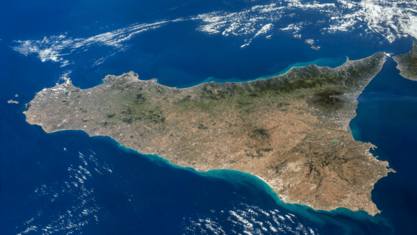 Meteo Sicilia: clima estivo nel fine settimana tra sole e alte temperature