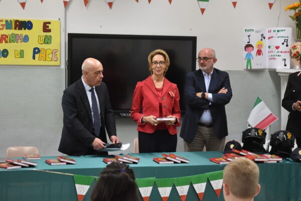 Presentazione Agenda Scolastica 'Il Mio Diario' 2024/2025 presso la Questura di Prato