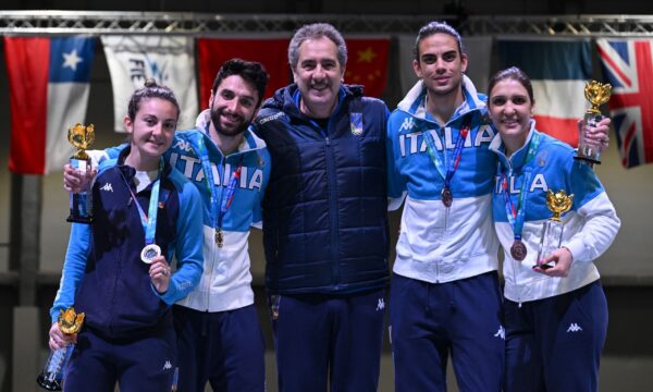 TRIONFO AZZURRO ALLA COPPA DEL MONDO DI FIORETTO A HONG KONG