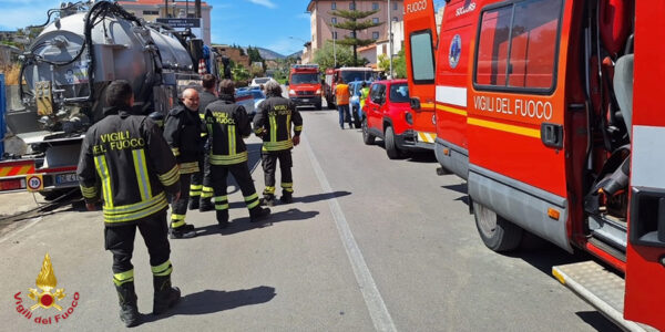 Tragedia a Casteldaccia: Cinque Operai Deceduti - Intervento dei Vigili del Fuoco