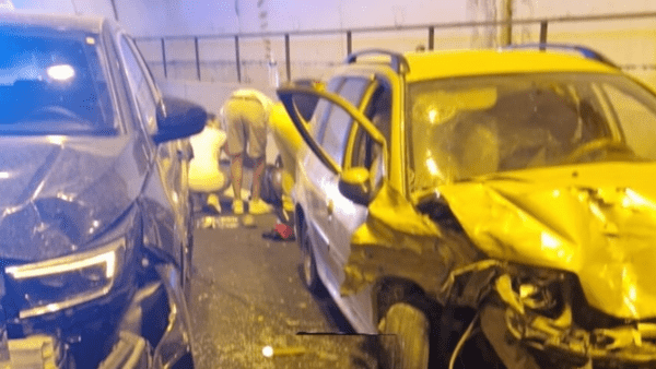 Incidente stradale autostrada Catania Siracusa: 4 macchine coinvolte, un ferito grave