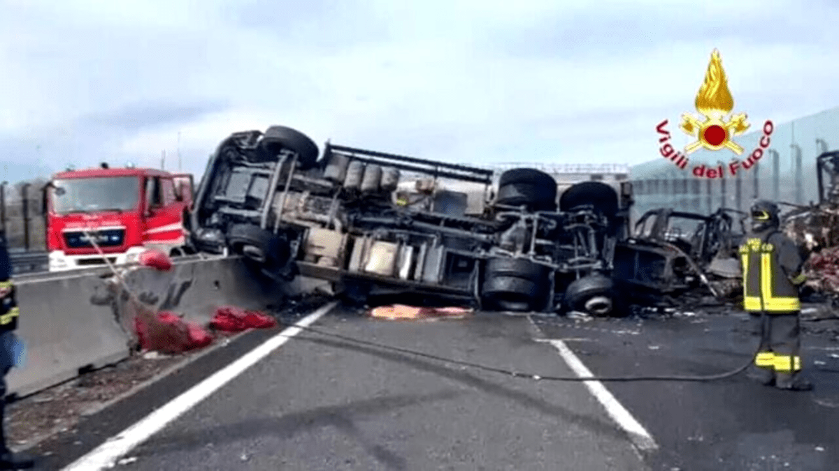 Patteggiamento Camionista Autostrada A1 Senese Caltagirone Serena Ursillo Enrica Macci Incidente Stradale Mortale