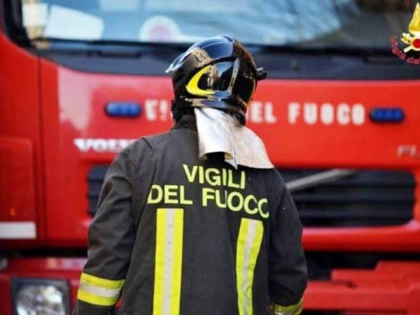 Regione Sicilia rinnova accordo con i Vigili del fuoco per contrastare gli incendi: più risorse e squadre aggiuntive