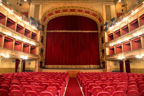 Teatro Biondo Palermo: Aperte le audizioni per attori/attrici performer