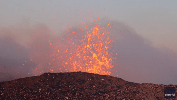 L'Etna dà spettacolo: eruzione tra fuoco e meraviglia sul Vulcano [VIDEO]