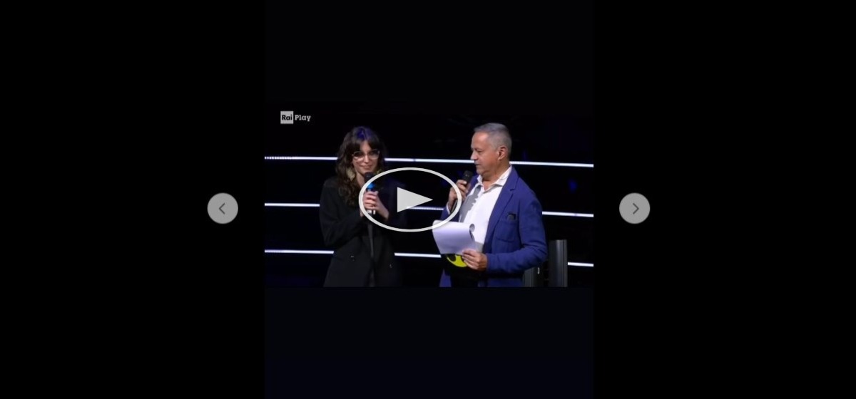 "La mia musica è...", Anna Castiglia di autopresenta così [VIDEO]