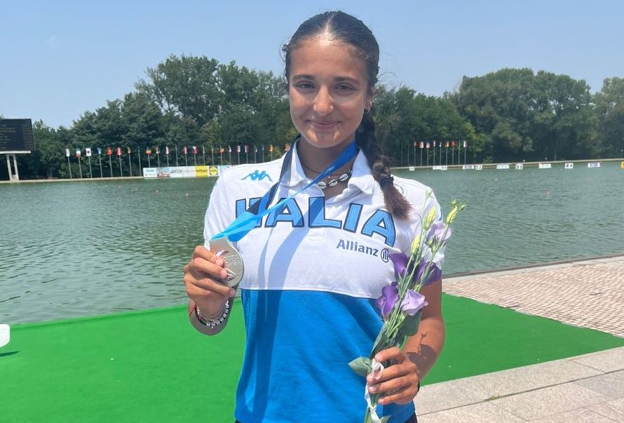 Anastasia del Circolo Canoa Catania conquista l'argento in Bulgaria