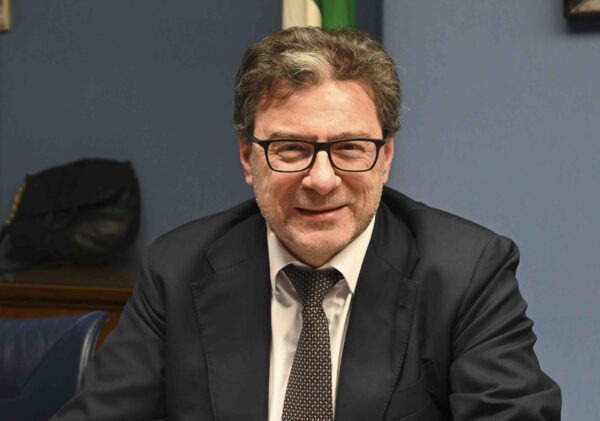 Autonomia Differenziata, Le Tasse Restano Invariate: Ecco Cosa Dice il Ministro Giorgetti