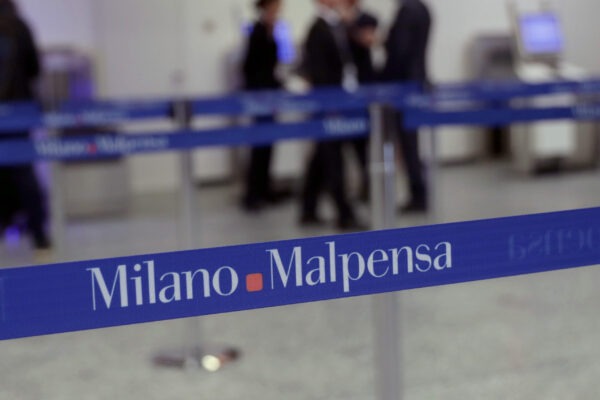 Fontana risponde a Sala: La famiglia di Berlusconi approva l'intitolazione dell'aeroporto