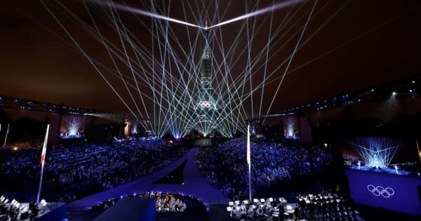 Parigi si prepara a vivere un'emozione unica con i Giochi Olimpici 2024: la Cerimonia di Apertura sulla Senna promette uno spettacolo indimenticabile!