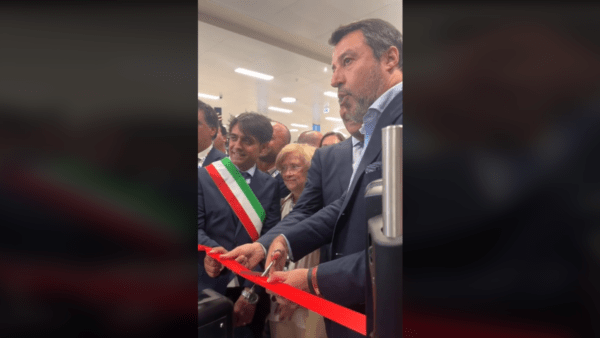 Matteo Salvini inaugura le nuove fermate della Metropolitana di Catania [VIDEO]