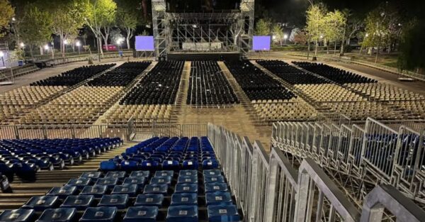 Arena alla Villa Bellini, special guest per lo spettacolo di apertura