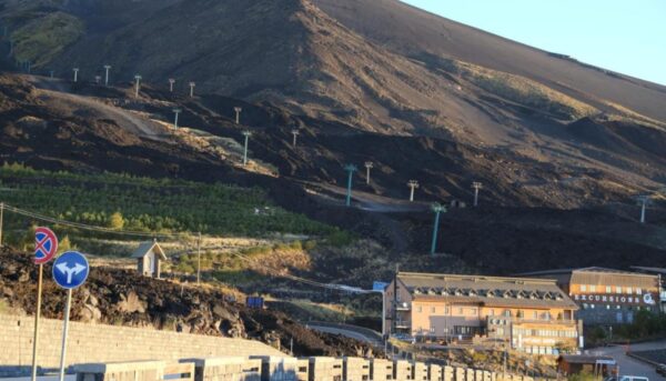 Tragico evento sull'Etna, muore un turista americano