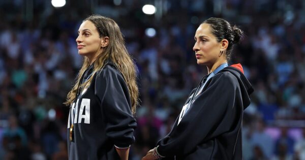 Alberta Santuccio e la stoccata finale: con Tiziano Ferro nelle orecchie e l'oro olimpico al collo!