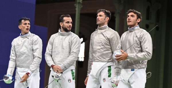 Azzurri eliminati nei quarti di finale: la squadra di sciabola maschile perde contro l'Ungheria ai Giochi Olimpici di Parigi 2024!