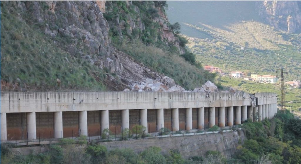 Belmonte Mezzagno: Avviati i lavori per mettere in sicurezza il costone roccioso lungo la Sp 37. Schifani annuncia l'inizio del recupero della strada!