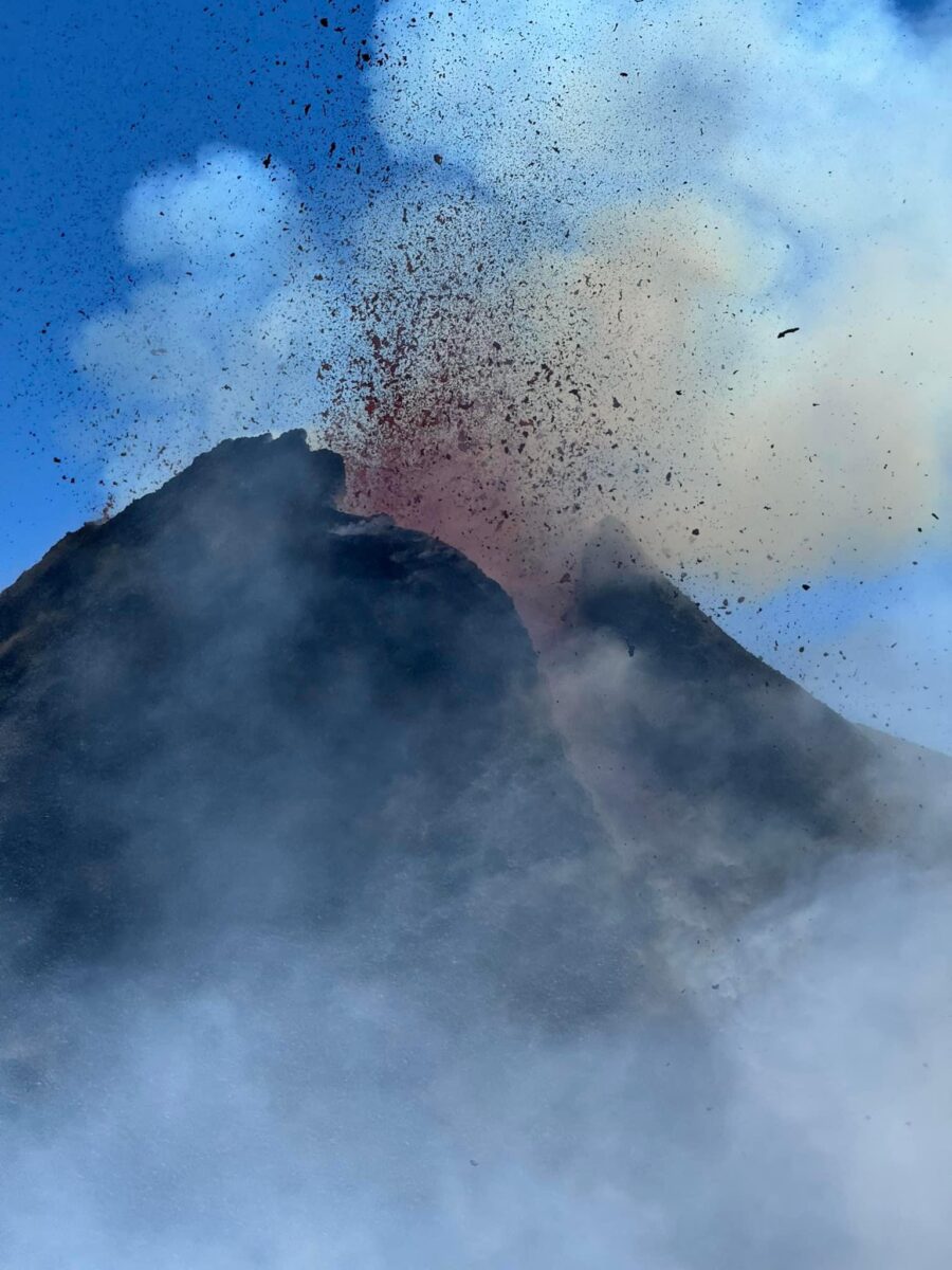 Cenere dell'Etna: Schifani annuncia l'approvazione della nostra richiesta e si dice fiducioso sugli interventi immediati!