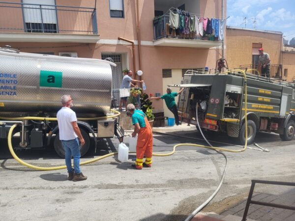 Emergenza idrica: intervento per garantire acqua in due frazioni di Agrigento!