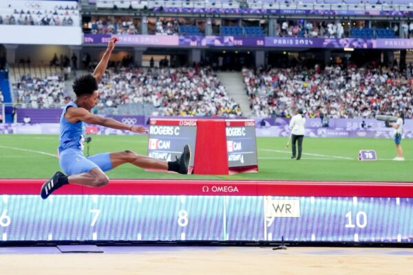 Furlani conquista il bronzo nel salto in lungo: l'Italia festeggia la sua prima medaglia nell'atletica a Parigi 2024!