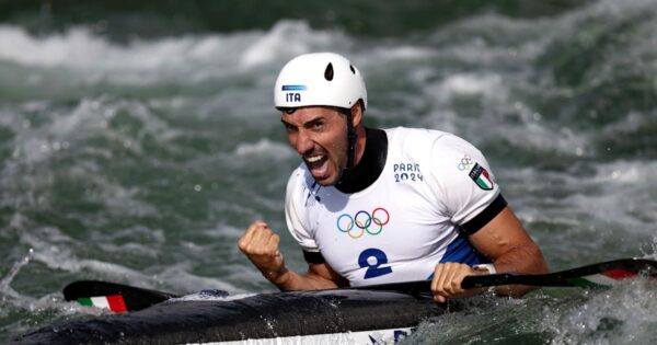 Giovanni De Gennaro conquista l'oro Olimpico nel K1: un trionfo indimenticabile a Parigi 2024 per l'azzurro della canoa slalom!