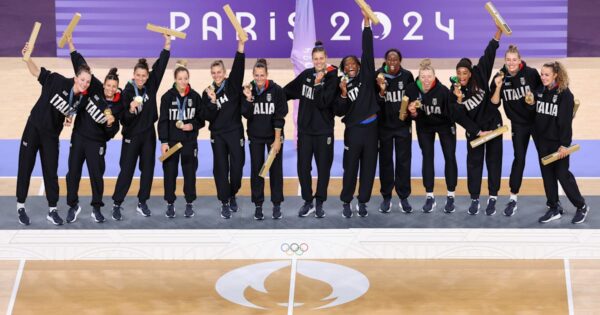 I momenti indimenticabili dell'Italia Team ai Giochi Olimpici: le emozioni azzurre del 11 agosto a Parigi 2024 ti lasceranno senza fiato!