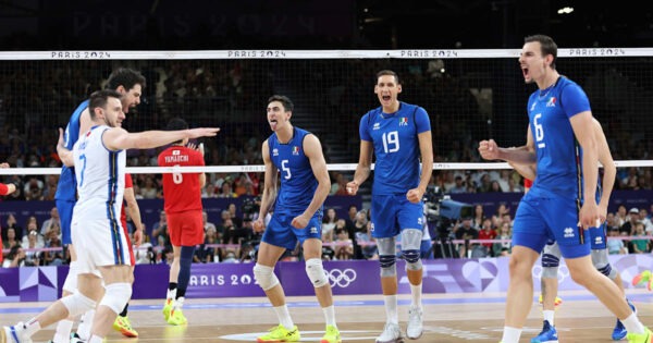 Italvolley maschile in una rimonta spettacolare: dal rischio di perdere alla vittoria sul Giappone, avanti verso le semifinali di Parigi 2024!