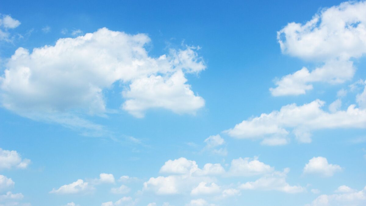 Le previsioni meteo per il 29 agosto 2024: cieli sereni e possibilità di temporali isolati - 