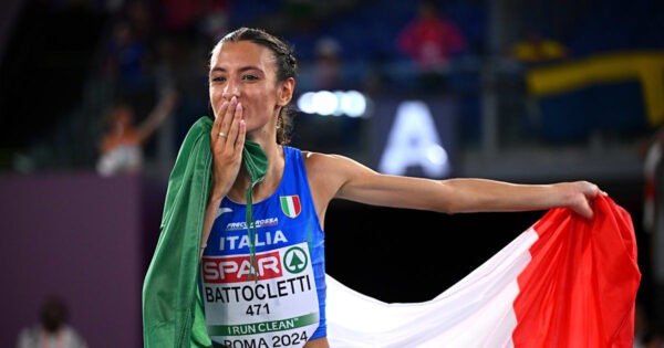 Scopri il fascino dello Stade de France illuminato per l'atletica di Parigi 2024: gli azzurri in pista il 2 agosto, tutti i dettagli sul programma e come seguirlo in diretta!