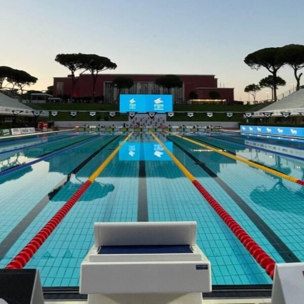 Sicilia in Gara: 56 Atleti ai Campionati Italiani di Nuoto a Roma