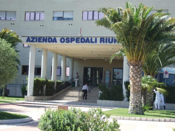 Aggressione in ospedale a Foggia: un 18enne arrestato. Serve l'intervento dell'esercito!