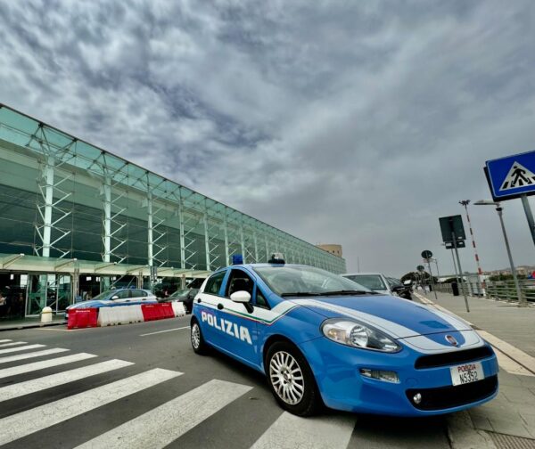 Avviso orale del Questore di Catania per un cinquantenne sorpreso a rubare pezzi di un'auto parcheggiata in aeroporto!