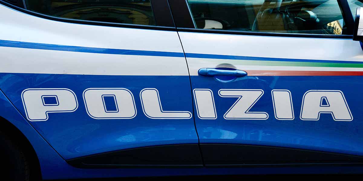 Controlli Intensificati nella Movida: La Polizia di Stato al Lavoro per Sicurezza e Legalità nelle Località Turistiche