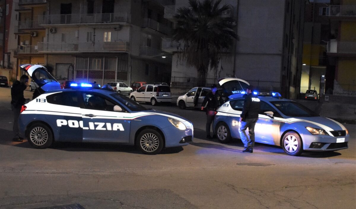 Gela: due giovani ventenni arrestati dalla Polizia di Stato per furto!