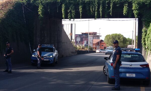 Giovani scorretti al volante: denunciati a Adrano per guida senza patente e sequestro dei veicoli!