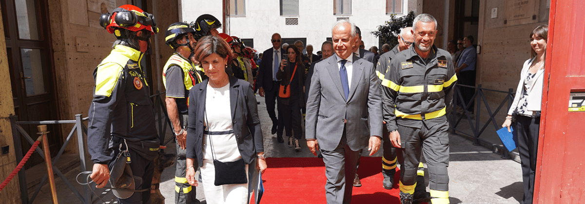 Il Ministro dell'Interno Matteo Piantedosi incontra il Comando Provinciale dei Vigili del Fuoco di Palermo