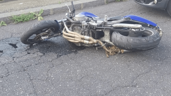 Incidente stradale nel Catanese: motociclista 40enne ha la peggio, elisoccorso vano