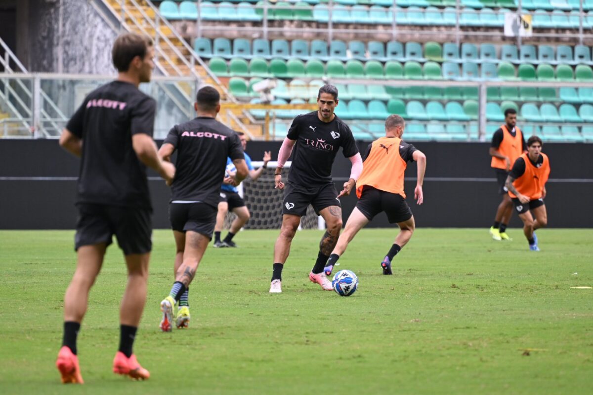 Palermo in allenamento: verso la sfida chiave contro il Sudtirol!