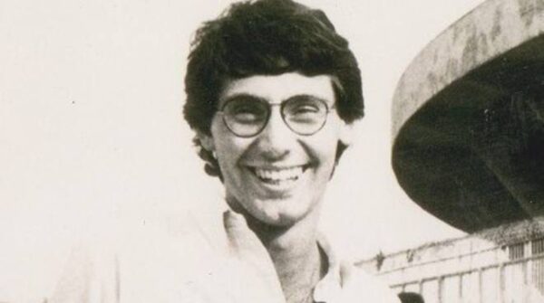 Ricordando Giancarlo Siani: un simbolo di coraggio nella lotta contro la camorra a 39 anni dalla sua scomparsa