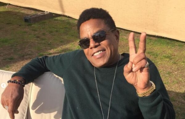 Ricordiamo Tito Jackson, il leggendario fratello di Michael e parte integrante dei Jackson 5.