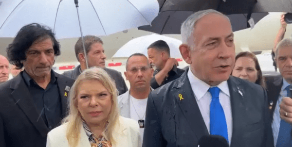 Tensioni in Medio Oriente: Netanyahu promette guerra a Hezbollah, Abu Mazen chiede stop alle armi a Israele